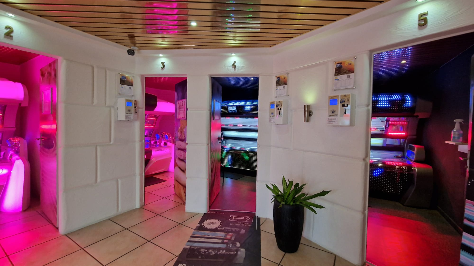 Solarium St.Gallen Zentrum - SunWorld Sonnenstudio business image in St. Gallen, ZH
